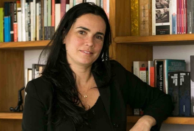 A jornalista e escritora Adriana Carranca compõe o júri do Prêmio Kindle