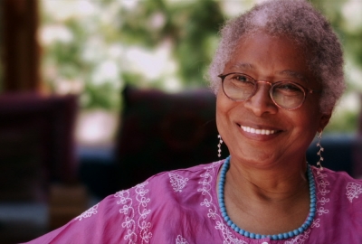 Alice Walker, autora de “Em busca dos jardins de nossas mães”