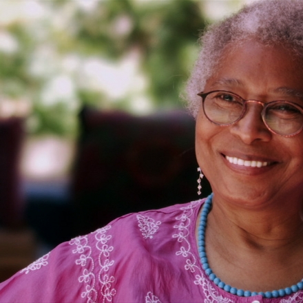 Alice Walker, autora de “Em busca dos jardins de nossas mães”