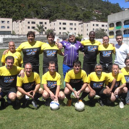 Em pé: Levy, Marcelo, Luiz Paulo, Peru, Pelé, Henrique e Valério. Agachados: Flávio, Isaías, Márcio, Guto, Wilson, Melo e Jorginho.