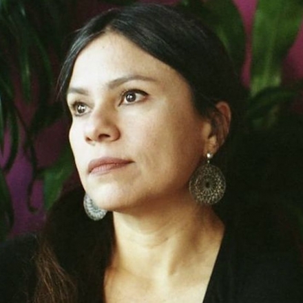 Carola Saavedra, autora de “O mundo desdobrável: ensaios para depois do fim”