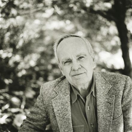 Cormac McCarthy: Influência da paternidade tardia.