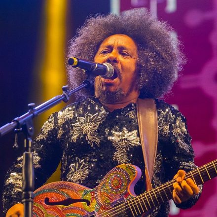 Chico César, cantor e compositor brasileiro