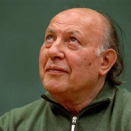 Imre Kertész, autor de "Ausência de destino" Foto: Csaba Segesvári