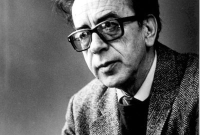 Ismail Kadaré: personagens e ações representam uma crítica à tirania.