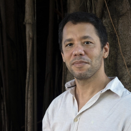 O romancista Itamar Vieira Junior, que ministra oficina na Balada Literária