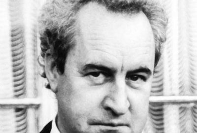 John Banville: narrador acorrentado às lembranças.: narrador acorrentado às lembranças.