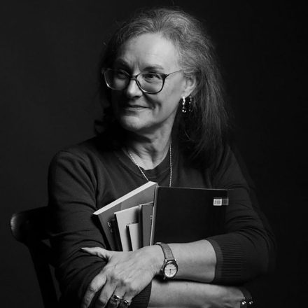 Luci Collin, autora de "Incombinados: poemas escolhidos". Foto: Annie Libert