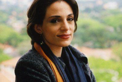 Mariana Ianelli: poesia com leveza, elegância e charme.