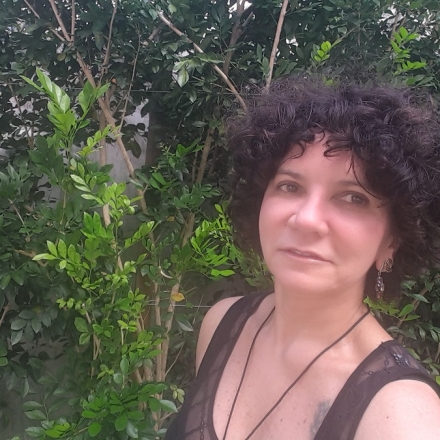 A poeta potiguar Marize Castro