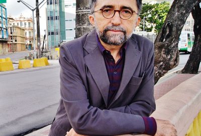 Ronaldo Correia de Brito, autor de "Estive lá fora"