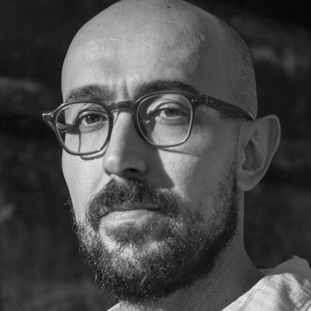 Thiago Souza de Souza, autor de "Do teu fantasma vejo só o coração"