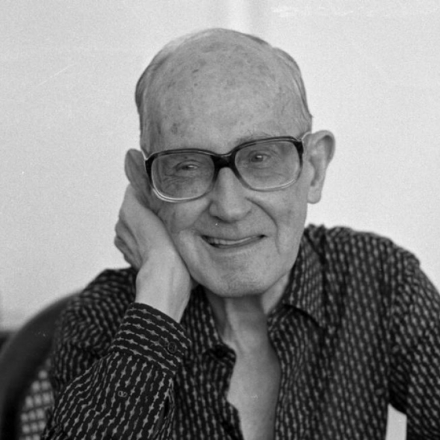 Carlos Drummond de Andrade, cuja obra volta a ser editada pela Record após 10 anos