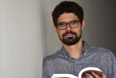 O editor da Cepe, Diogo Guedes, é um dos responsáveis pela avaliação dos livros inscritos