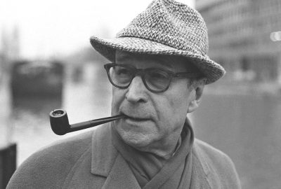 O belga Georges Simenon, criador do clássico comissário Maigret